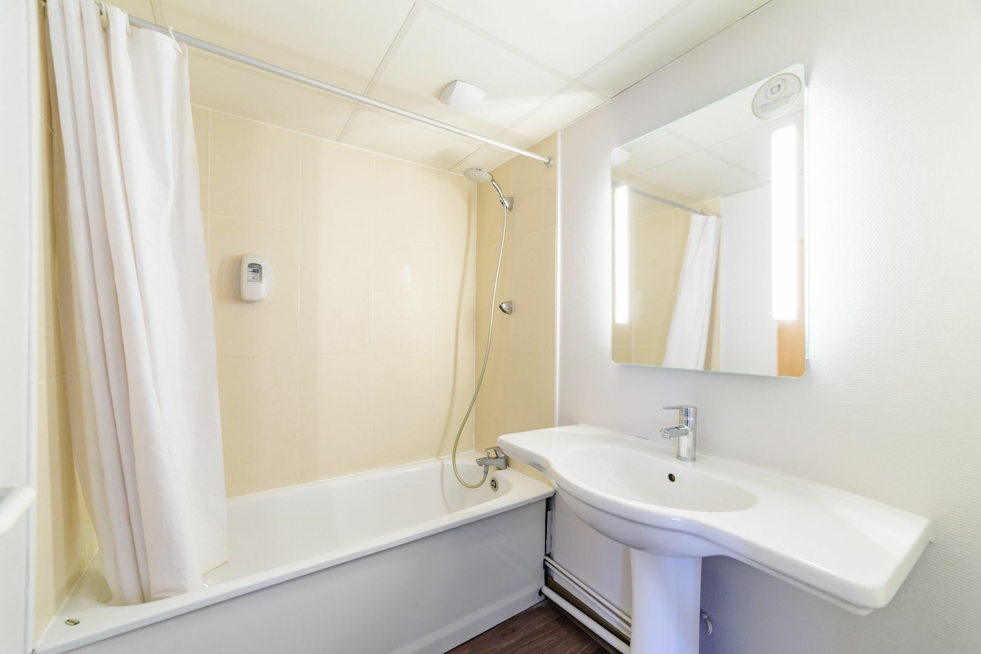 B&B Hotel Besancon Chateaufarine Eksteriør bilde